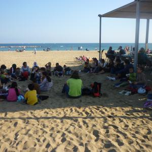 Dinem tots junts a la platjaDinem tots junts a la platja