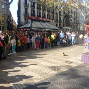 Quedem impressionats amb el Ronaldinho de les Rambles!Quedem impressionats amb el Ronaldinho de les Rambles!